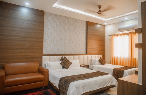 Birgunj Hotel | Townhallpartypalace & hotel peace garden