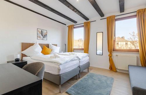 Rhens House | Townhaus-Rhens 8 Schlafzimmer, Sauna, Weinkeller, Fotostudio, Hunde willkommen