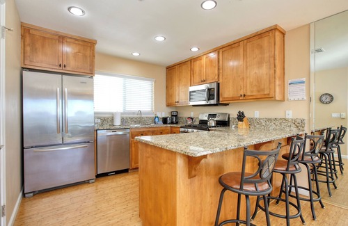 Downtown House | Townhome 1 Block Off the Sand in Downtown Pismo