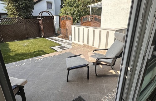 Heusenstamm House | Townhome – Ideal for Families & Fair Guests