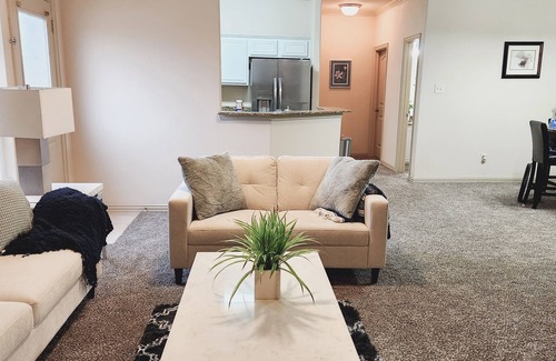Grand Prairie House | Townhome near Globe life & Arlington AT&TStadium.