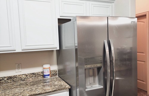 Grand Prairie House | Townhome near Globe life & Arlington AT&TStadium.