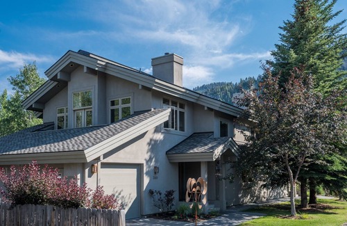 Ketchum House | Townhome on Private Street Near Bike Path, River Run and Town.
