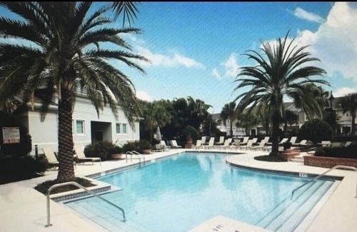 Oviedo House | Townhome - Oviedo on the Park! Close to UCF, restaurants, shopping and the 417!