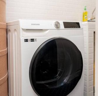 Yan Nawa House | Townhome w/workstation-2mins to food-fun-metro