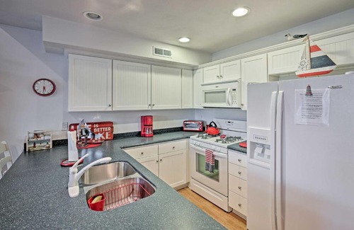 Alexandria Bay House | Townhome with Attached Boathouse on Alexandria Bay!