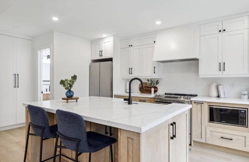 Collingwood House | Townhome with Private Hot Tub, 10 Mins to Village! - 161 Vacation Inn