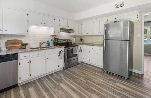 Grand Bay Apartment | Townhomes Near the Bay - #8