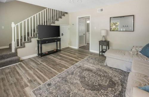 Grand Bay Apartment | Townhomes Near the Bay - #8