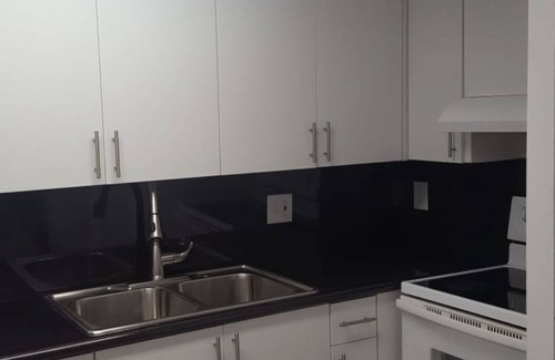 Country Club House | Townhouse 15 minutes away from hard rock staduim