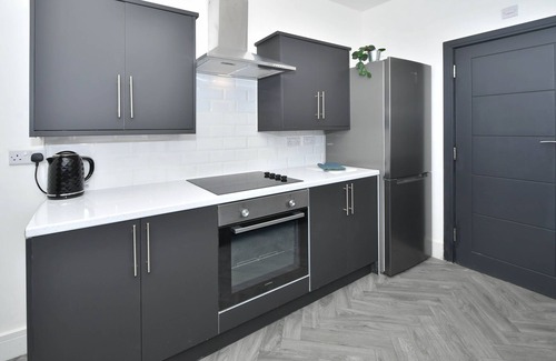 Crewe House | Townhouse @ 202 Walthall St Crewe - Double Room