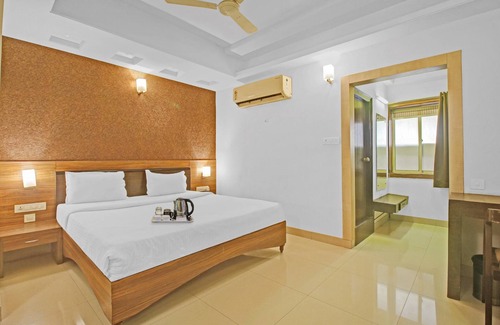 HITEC City Hotel | Townhouse 692 Hotel Nera Regency