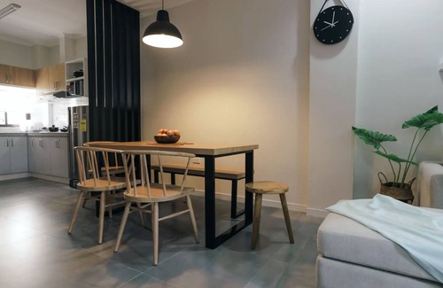 Balibago Apartment | Townhouse/Apartment-Angeles City.AC|Netflix|WIFI