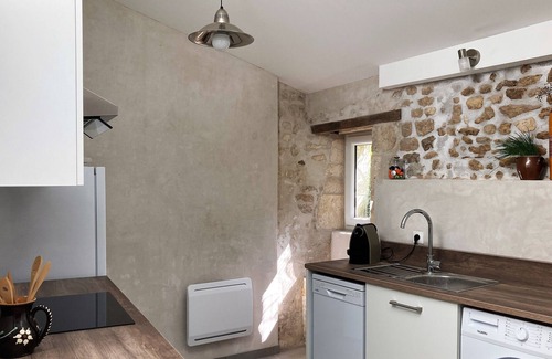 Saint-Jean-d'Angely House | Townhouse Cozy Frida located in a quiet area - Shops on foot