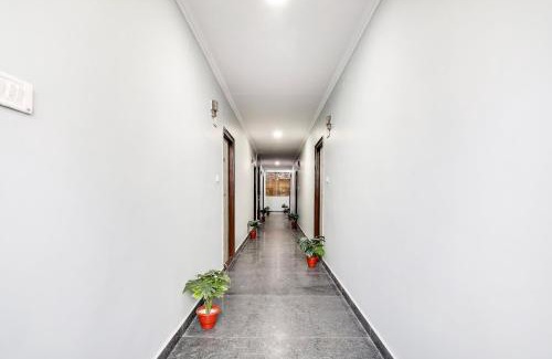 Kukatpally Housing Board Colony Hotel | Townhouse De Alphabet Kukatpally Near Nexus Mall