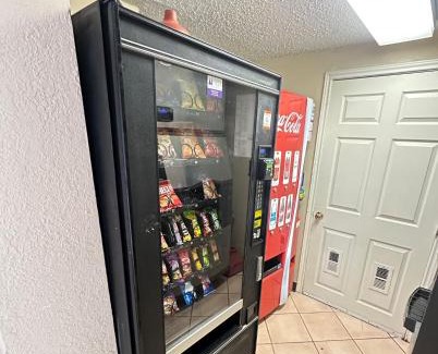 North San Antonio - SAT Hotel | Townhouse Garden Inn & Suites San Antonio I 35