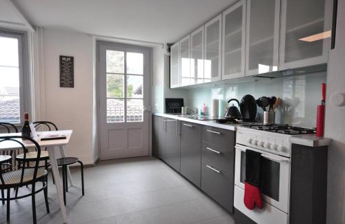 Central Interlaken Apartment | Townhouse II Sleeps 12 guests Central