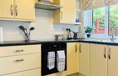Barrow-on-Trent House | Townhouse in Derby