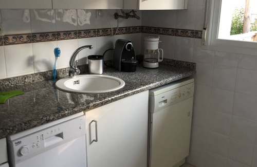 Peniscola House | Townhouse in estate with pool, wifi, sea views, 600 m from the Southern beach