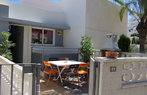 Peniscola House | Townhouse in estate with pool, wifi, sea views, 600 m from the Southern beach