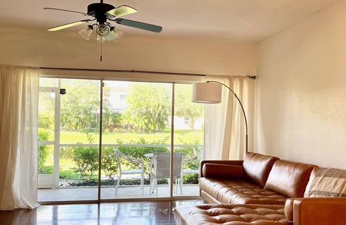 Diplomat House | Townhouse in Gated Community
