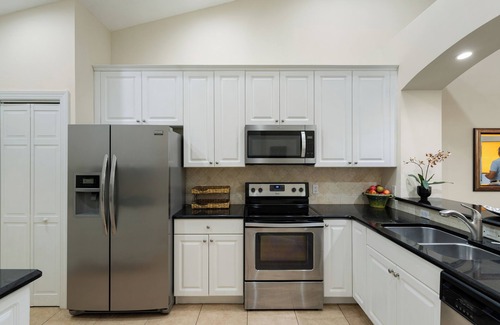 Gifford House | Townhouse in Most Popular Tennis Facility