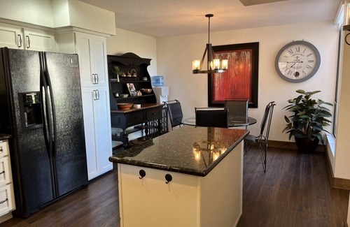 South Scottsdale House | Townhouse in PV, Scottsdale, 2300 sqft., Sleeps 6, 3BD/2.5 Bath, Pool & Lake