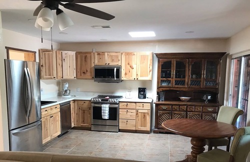 Country Club Estates House | Townhouse located on the last hole of golf course minutes from the clubhouse