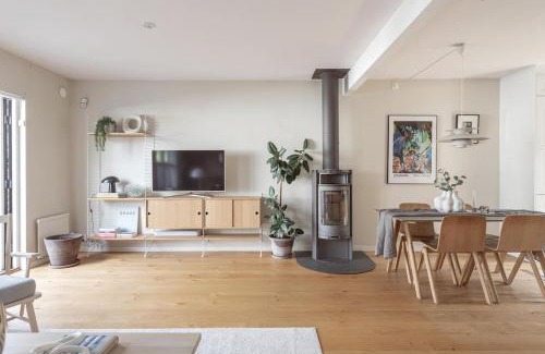 Orgryte-Harlanda Villa | Townhouse med Bastu, 4 Våningar Nära Liseberg