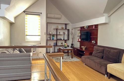 Pallocan Apartment | Townhouse Mellow Yellow D#220 3storey 120sqm