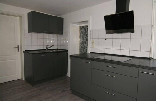 Mellrichstadt House | Townhouse Modern Retreat