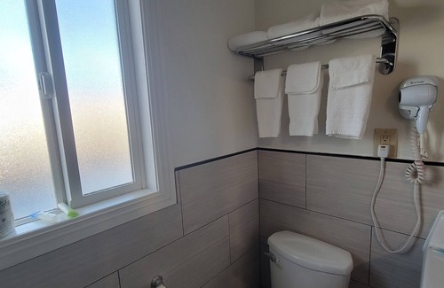 Bishop Hotel | Townhouse Motel