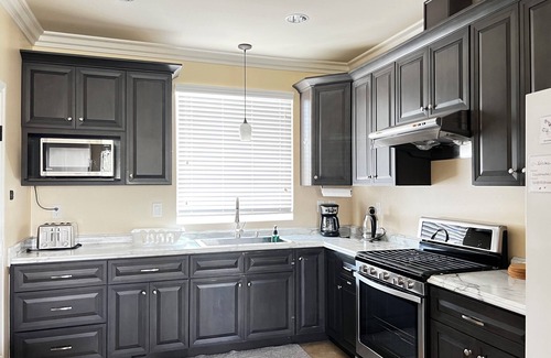 Azusa House | Townhouse - New, New, Newn