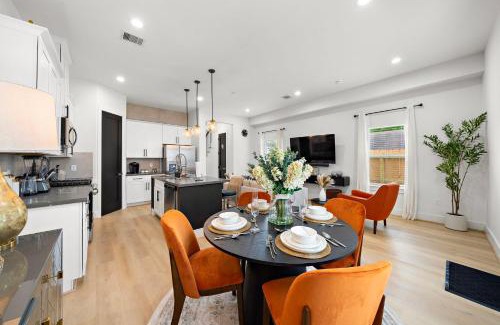 OST - South Union House | Townhouse Nr Dt & Med Center Games Pet Wifi