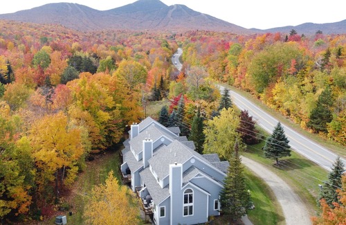 North Troy Condo | Townhouse on Jay Mountain - 1 mile to Jay Peak Resort - TRILLLIUM WOODS