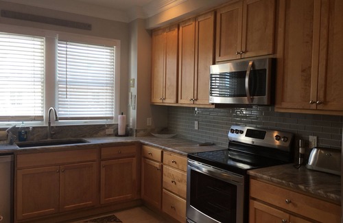 Ocean View House | Townhouse on the Bay! Sleeps 8 w/boat dock and accsess to Indian River Inlet