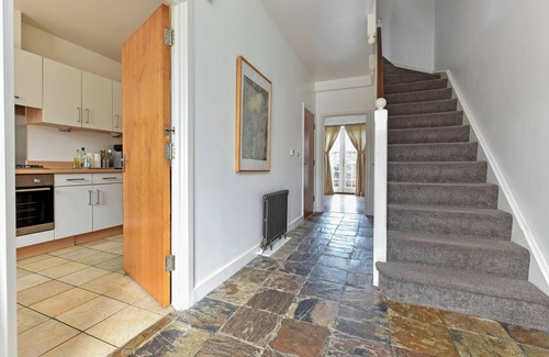 Woolwich House | Townhouse Overlooking Park Borough Of Greenwich. near Elizabeth Line Station