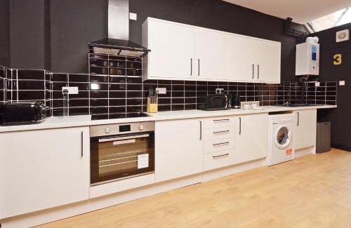 Crewe House | Townhouse PLUS @ 301 West Street Crewe