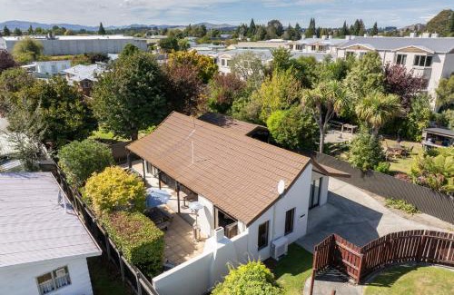 Te Anau House | Townhouse Retreat - Te Anau Getaway