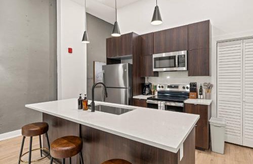 Old City Apartment | Townhouse SLEEP 4 Walk to Liberty Bell |Old City