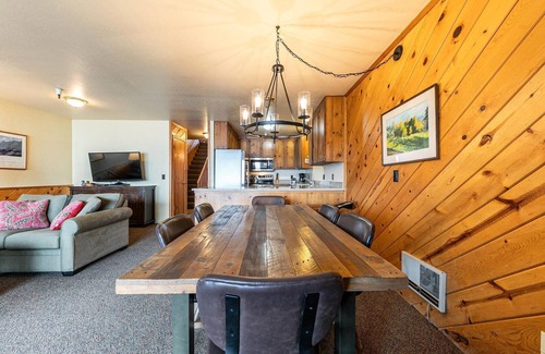 Truckee House | Townhouse w/Lake View #154 at Donner Lake Village