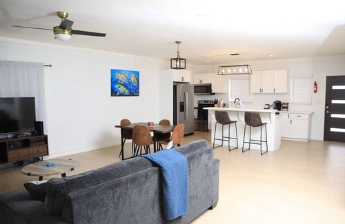 Nassau House | Townhouse w/Pool Near Beach, Airport & Supermarket