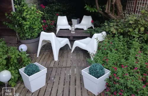 Laval House | Townhouse with Christmas decorations 800 meters from downtown!