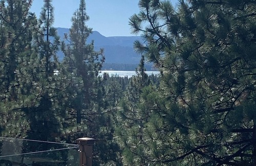 Zephyr Cove House | Townhouse with HOA Hot Tub, Pool & Sauna. 50% Discount for Fall Monthly Rental!