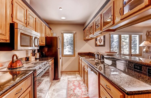 Beaver Creek Apartment | Townsend Place