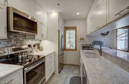 Beaver Creek Apartment | Townsend Place