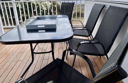 Belgian Gardens House | Townsville Apartments And Homes On Bundock - 4 Bed - 4 bedroom House in Belgian Gardens