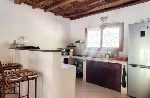 Abeme House | Très Agréable Villa 2 Chambres Avec Jardin