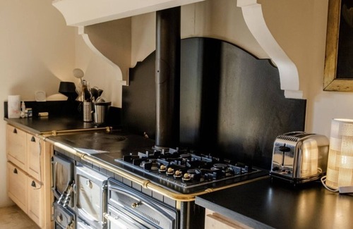 Menerbes House | Très Beau Mas 18ème à Moins de 10mns à Pieds du Coeur de Ménerbes