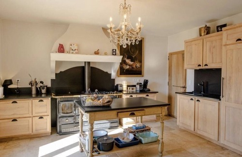 Menerbes House | Très Beau Mas 18ème à Moins de 10mns à Pieds du Coeur de Ménerbes
